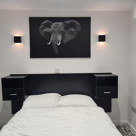 Home Away From Home! Pont Yates 外观 照片