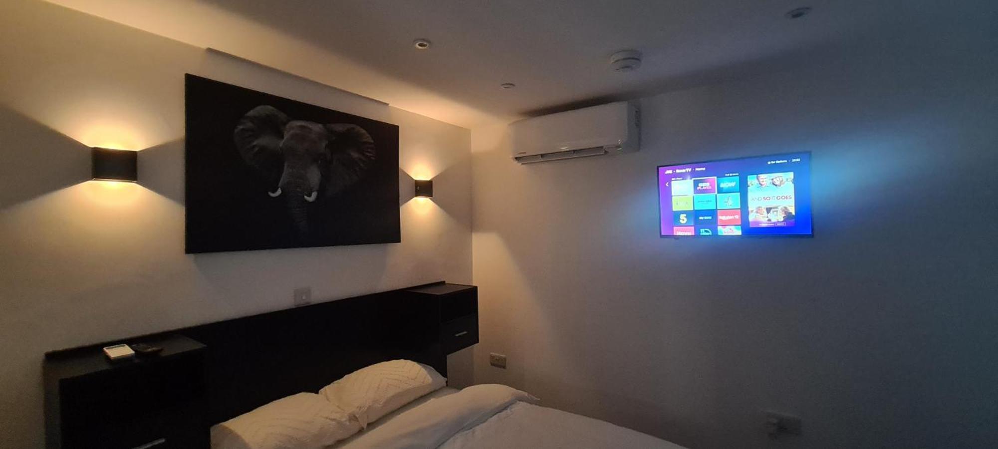 Home Away From Home! Pont Yates 外观 照片